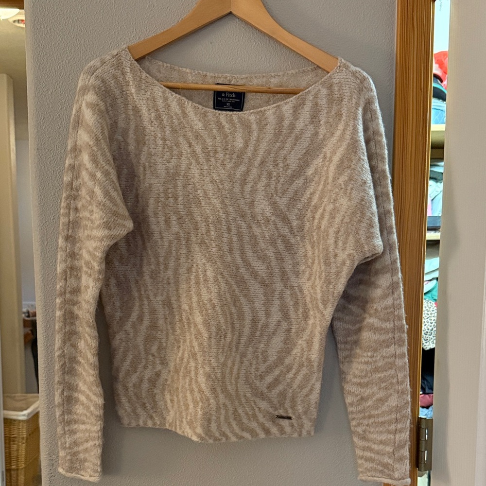Abercrombie & Fitch Cream Zebra Print Sweater